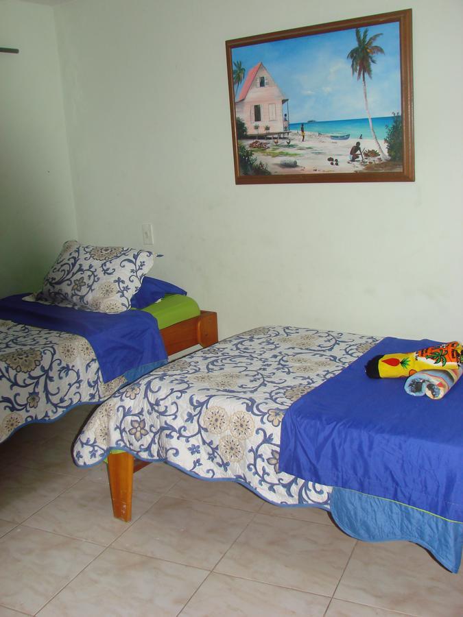 Apartamentos Yinnam Arrieta San Andres  Exterior photo